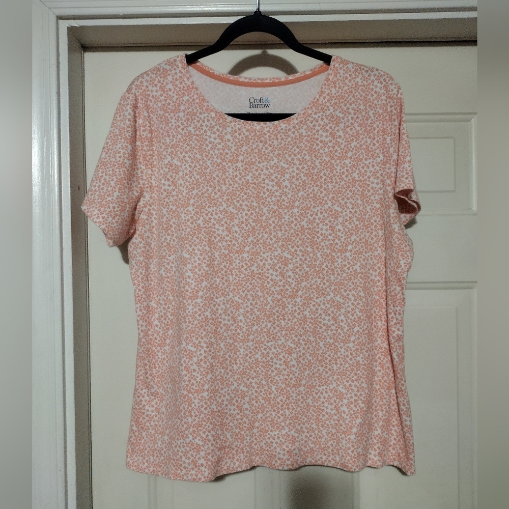 Croft & Barrow Women's Peach/White Ditsy Floral Short Sleeve ClassicTee Size XL